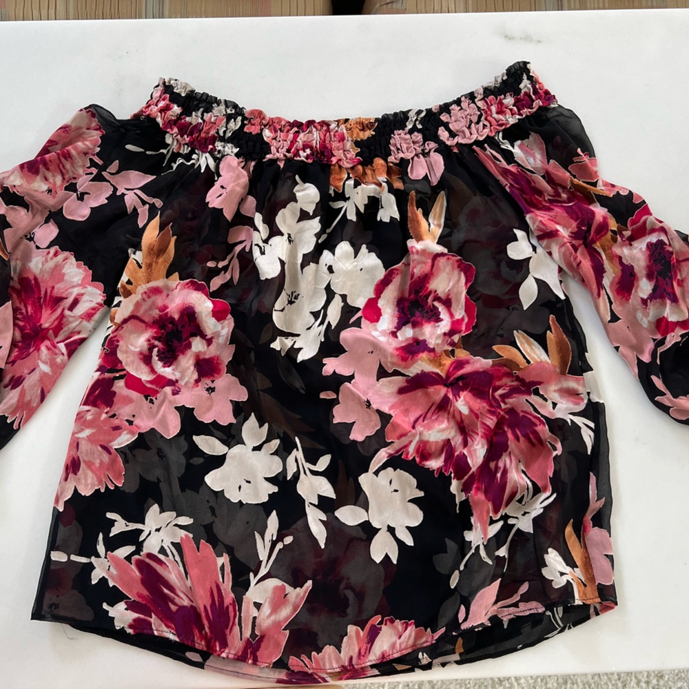 White House Black Market Off The Shoulder Blouse